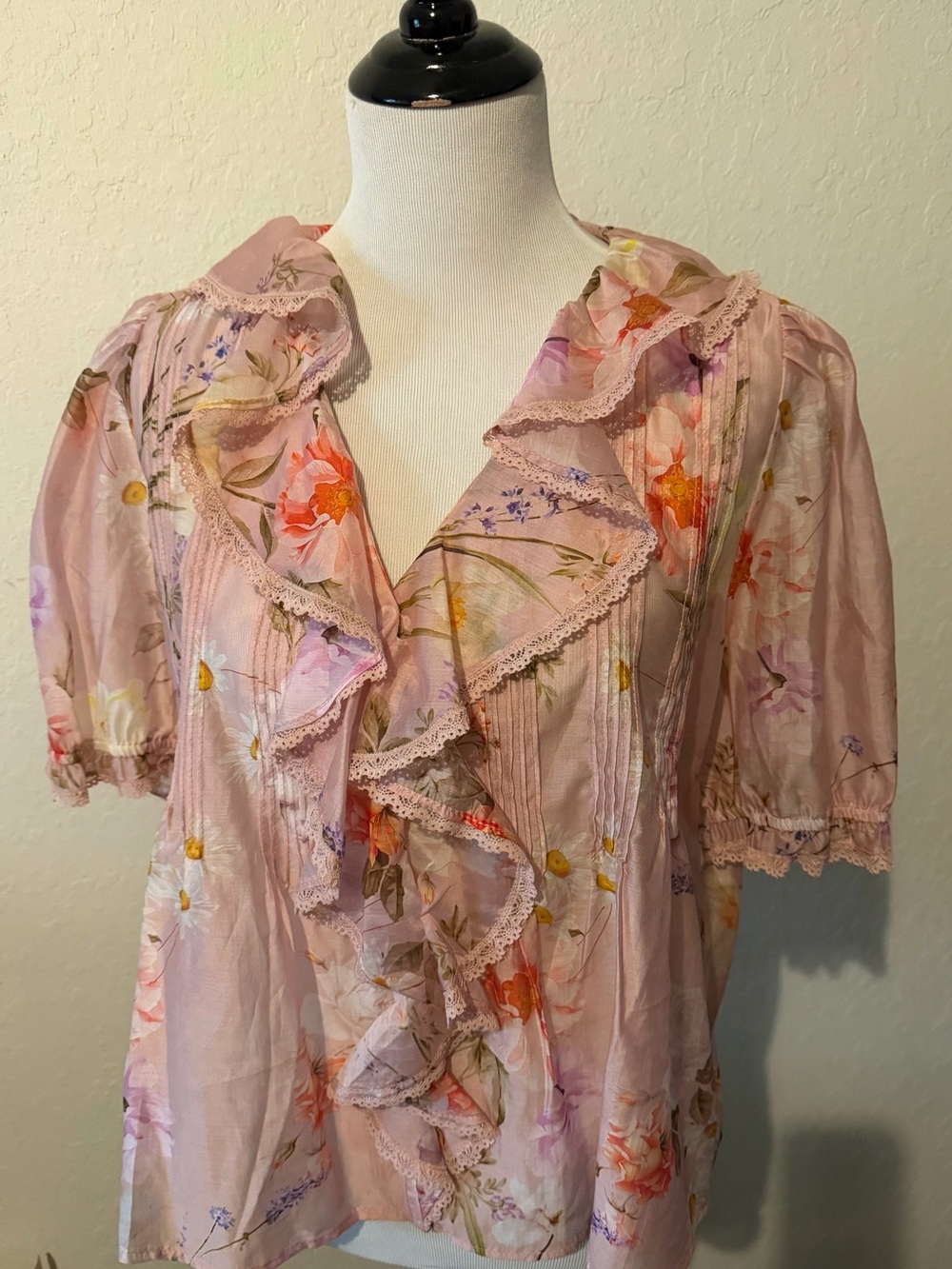 NWT Lucky & Coco Linda Blouse Pink Floral Ruffle Pintuck Cottagecore Womens L